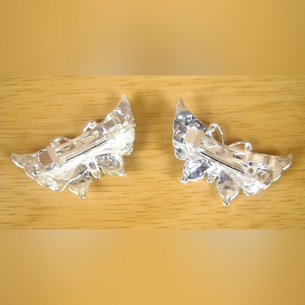 2 Silver Butterfly hair clip - Picture 2 of 2